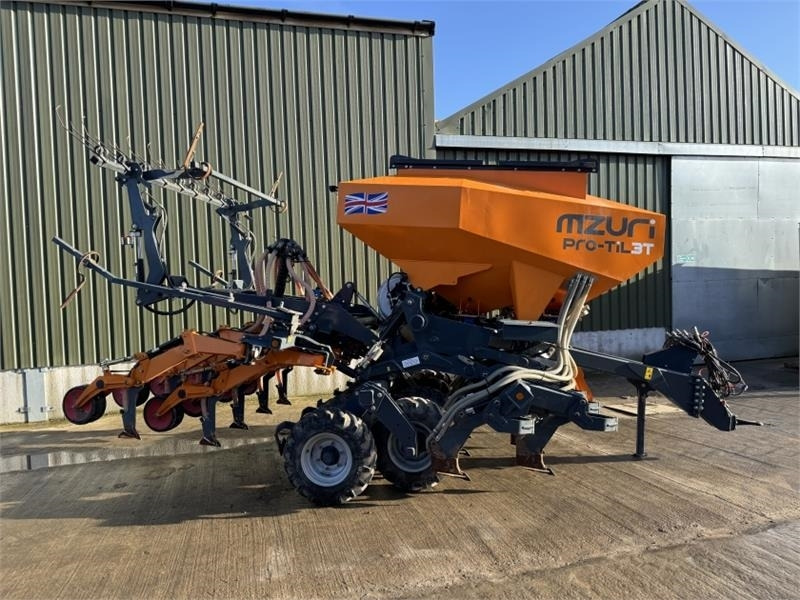 Mzuri Mzuri Pro-Til 3T **Grain and Fert** - Combine seed drill: picture 2 Mzuri Mzuri Pro-Til 3T **Grain and Fert** - Combine seed drill: picture 2