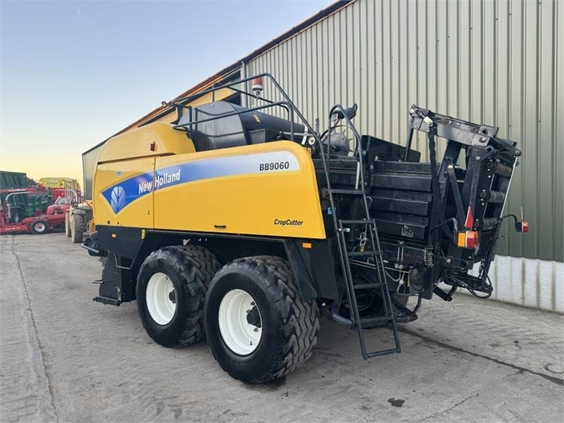 New Holland New Holland BB9060 Baler - Square baler: picture 2 New Holland New Holland BB9060 Baler - Square baler: picture 2