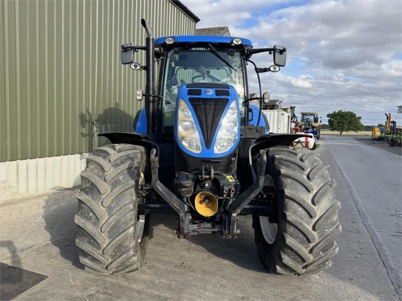 New Holland T7.210 Auto Command - Farm tractor: picture 4 New Holland T7.210 Auto Command - Farm tractor: picture 4