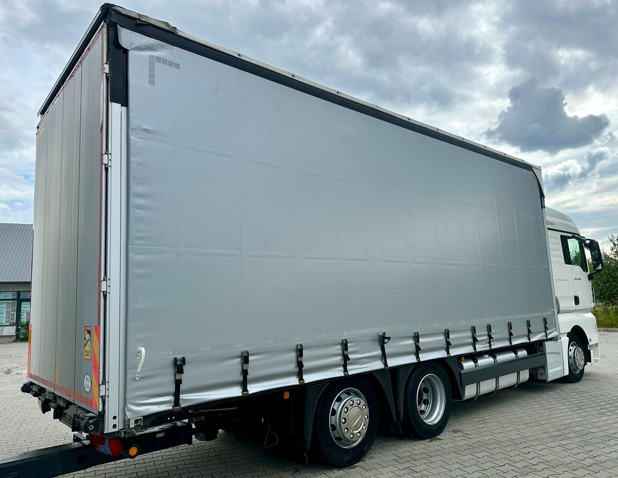 MAN TGX 26.460 / ZESTAW PRZEJAZDOWY / 38 PALET / AUTOMAT / SYPIALKA / PRZYCZEPA WIELTON / 2019 ROK / NISKI PRZEBIEG - Curtainsider truck: picture 5 MAN TGX 26.460 / ZESTAW PRZEJAZDOWY / 38 PALET / AUTOMAT / SYPIALKA / PRZYCZEPA WIELTON / 2019 ROK / NISKI PRZEBIEG - Curtainsider truck: picture 5
