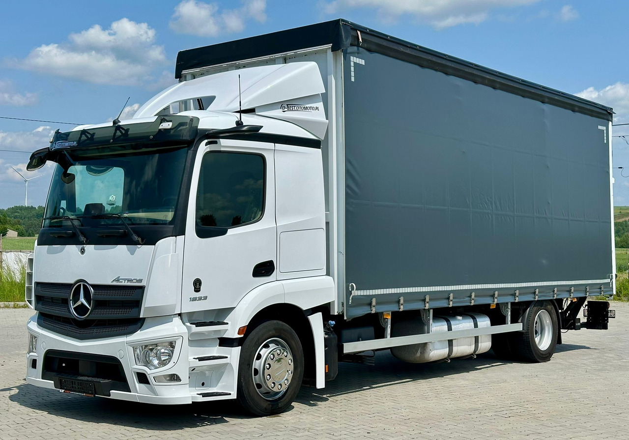 MERCEDES-BENZ ACTROS 1833 / FIRANKA / WINDA / 18 PALET / AUTOMAT / 310 TYS KM / DUŻY SILNIK / 2020 ROK / SYPIALKA - Curtainsider truck: picture 2 MERCEDES-BENZ ACTROS 1833 / FIRANKA / WINDA / 18 PALET / AUTOMAT / 310 TYS KM / DUŻY SILNIK / 2020 ROK / SYPIALKA - Curtainsider truck: picture 2
