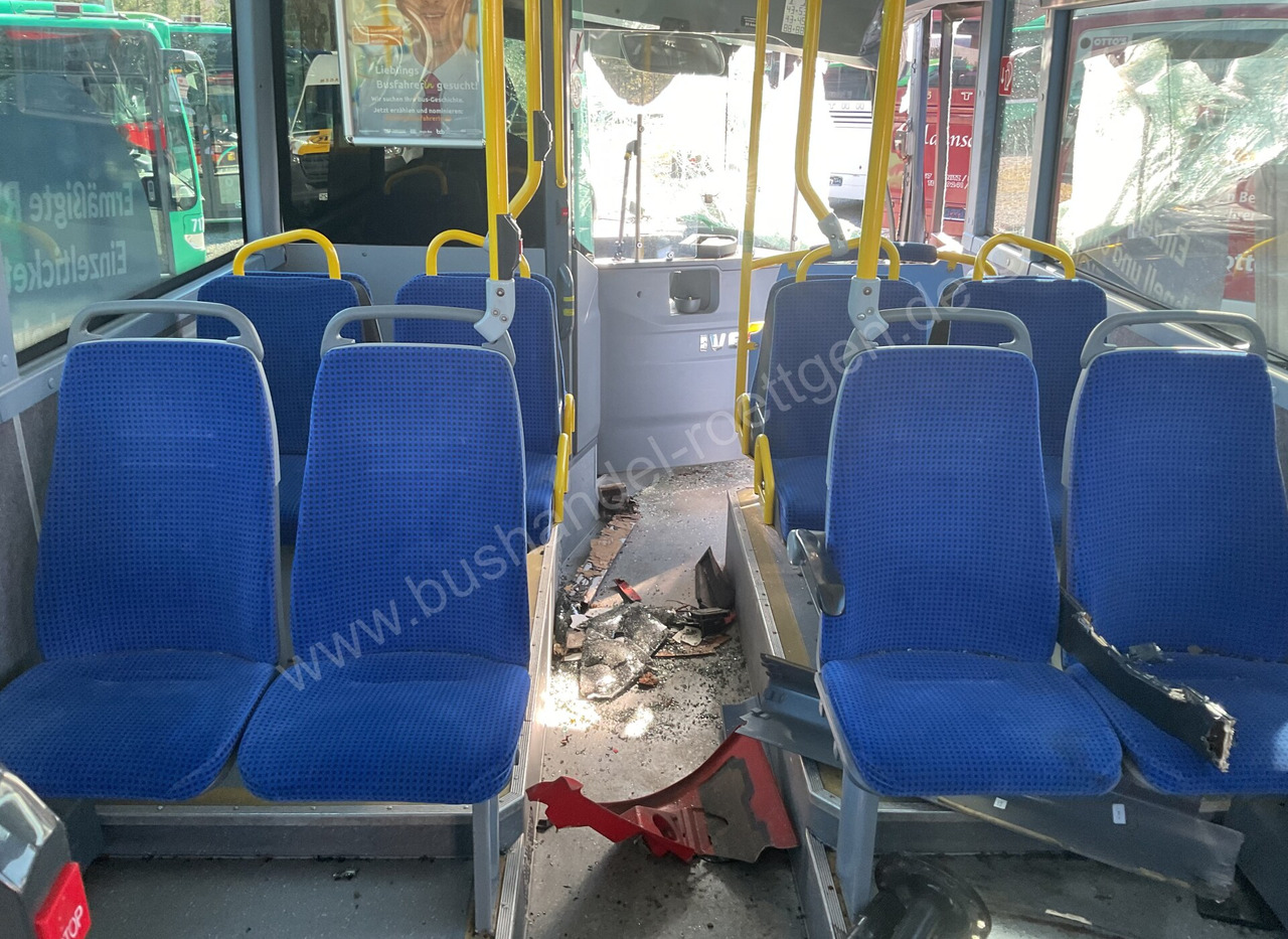 City bus Iveco Crossway LE: picture 12