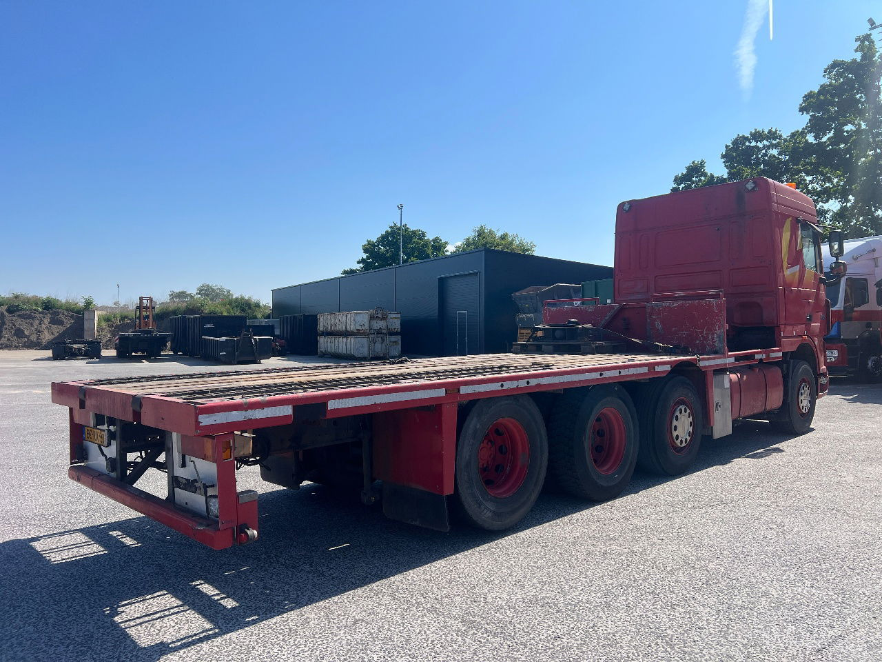 DAF XF 105.510 SC 8x2, Retarder - Dropside/ Flatbed truck: picture 3 DAF XF 105.510 SC 8x2, Retarder - Dropside/ Flatbed truck: picture 3