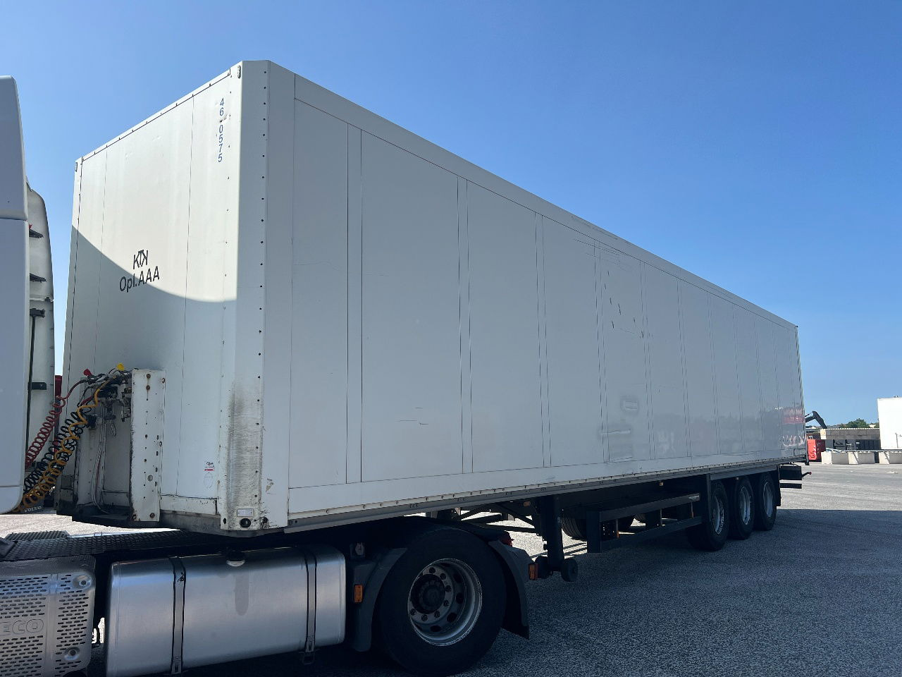 Schmitz Cargobull Isoliert koffer, SAF achsen - Isothermal semi-trailer: picture 1 Schmitz Cargobull Isoliert koffer, SAF achsen - Isothermal semi-trailer: picture 1