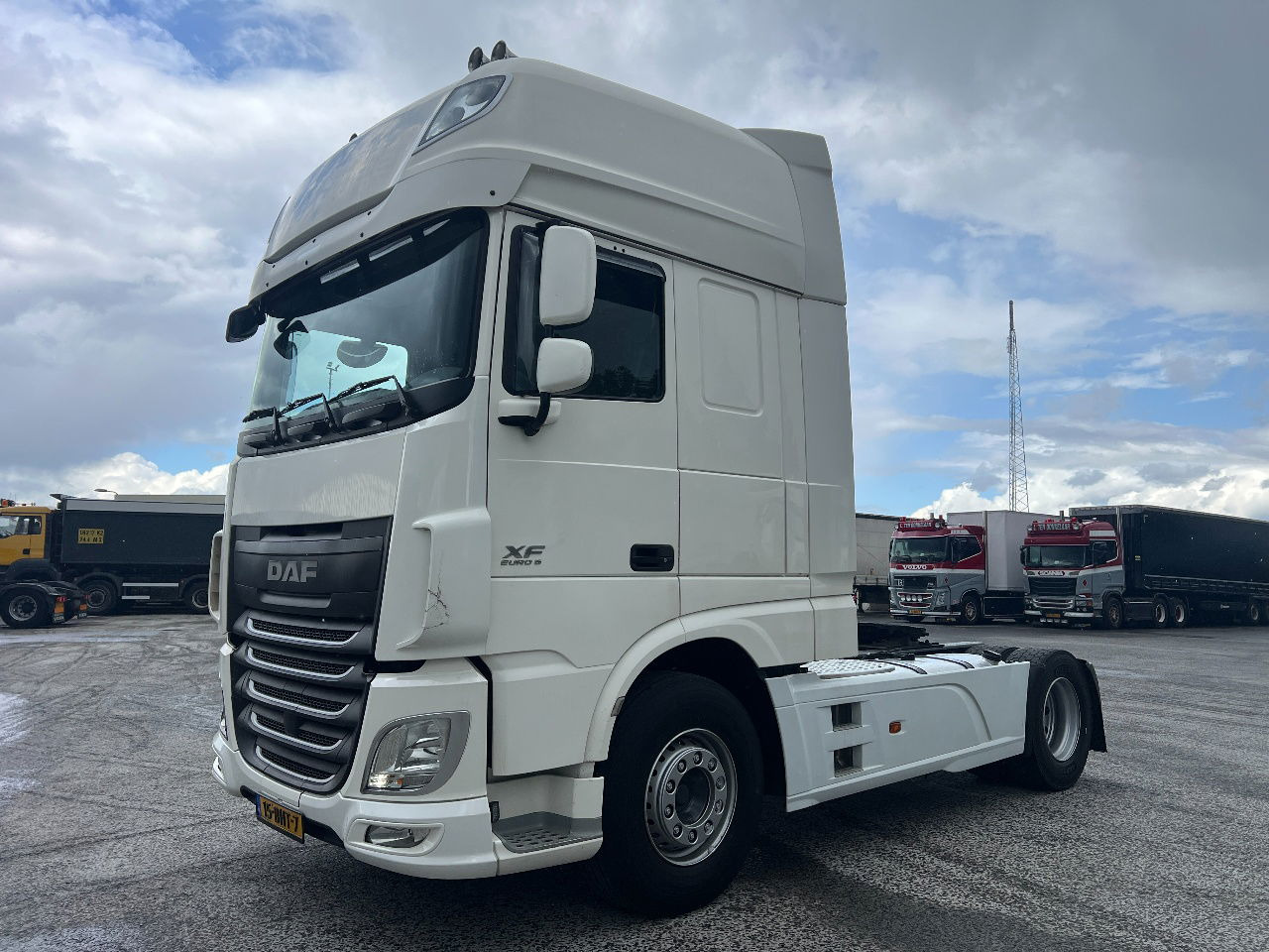 DAF XF 460 SSC, NL Truck - Tractor unit: picture 1 DAF XF 460 SSC, NL Truck - Tractor unit: picture 1