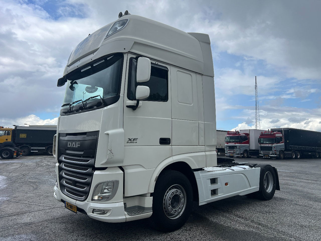 DAF XF 460 SSC, NL Truck - Tractor unit: picture 1 DAF XF 460 SSC, NL Truck - Tractor unit: picture 1