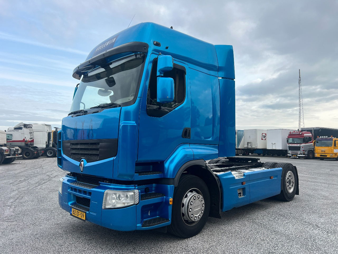 Renault Premium 410 Full spoilers, NL Truck - Tractor unit: picture 1 Renault Premium 410 Full spoilers, NL Truck - Tractor unit: picture 1