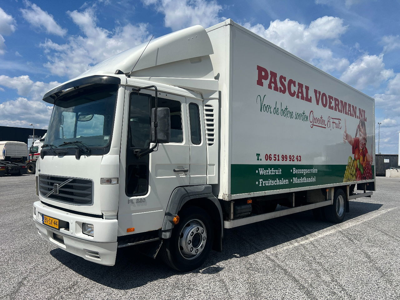 Volvo FL 612 220PK, Euro 3 - Box truck: picture 1 Volvo FL 612 220PK, Euro 3 - Box truck: picture 1