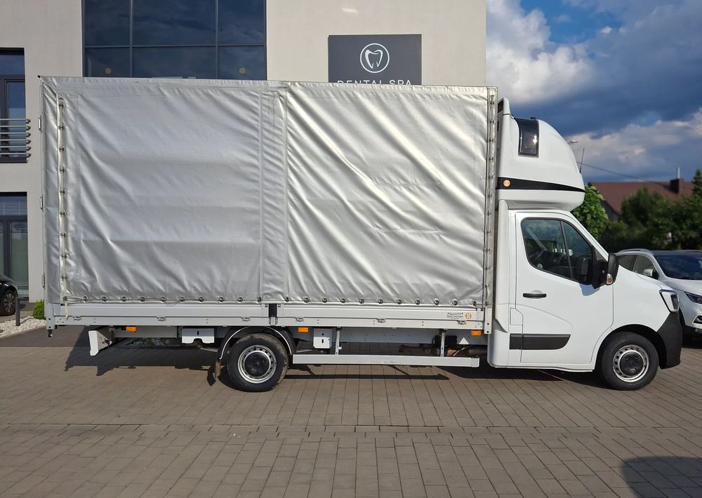 Renault Master - Curtain side van: picture 4 Renault Master - Curtain side van: picture 4