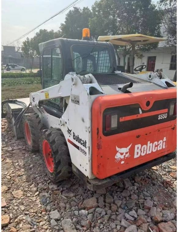 Bobcat S550 - Skid steer loader: picture 1 Bobcat S550 - Skid steer loader: picture 1