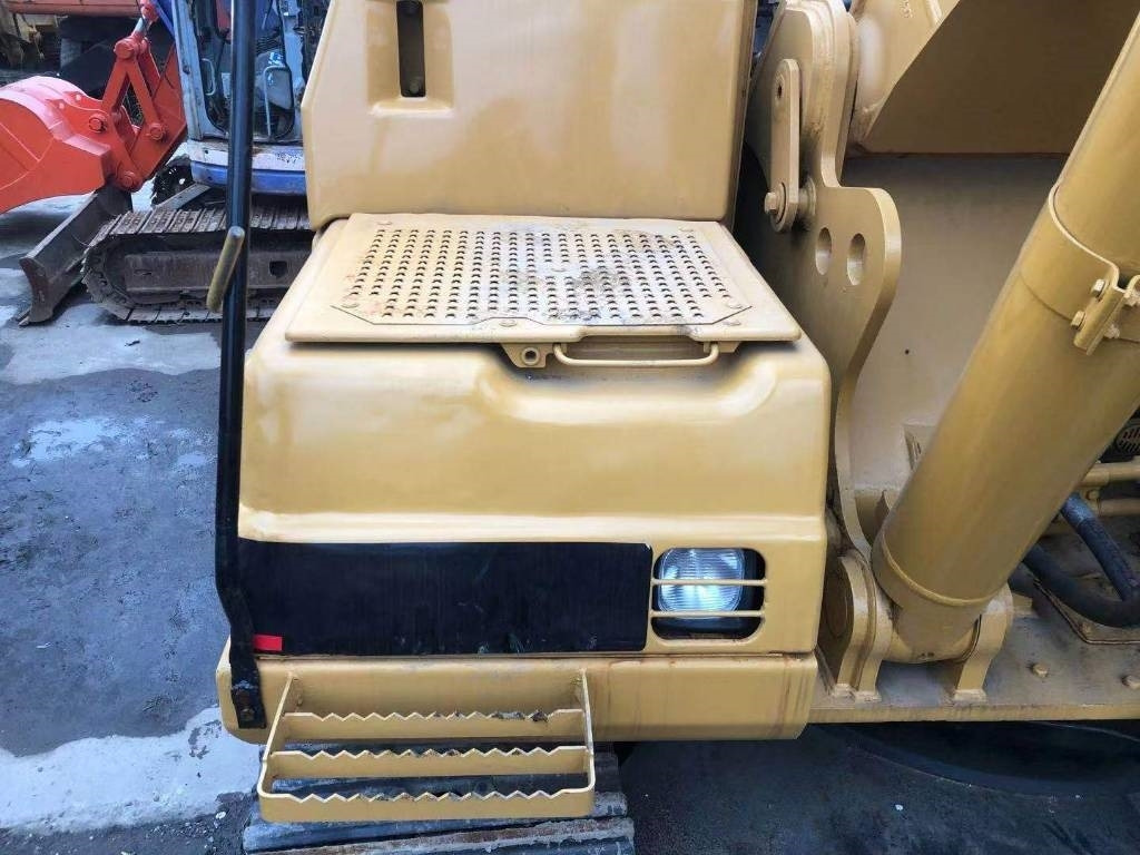 CAT 320 B L - Crawler excavator: picture 4 CAT 320 B L - Crawler excavator: picture 4