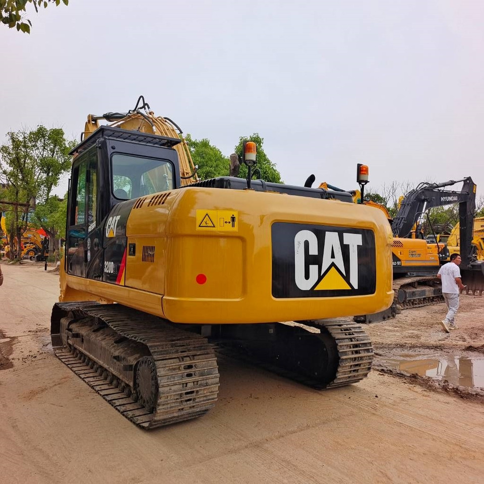 CAT 320 D - Crawler excavator: picture 3 CAT 320 D - Crawler excavator: picture 3