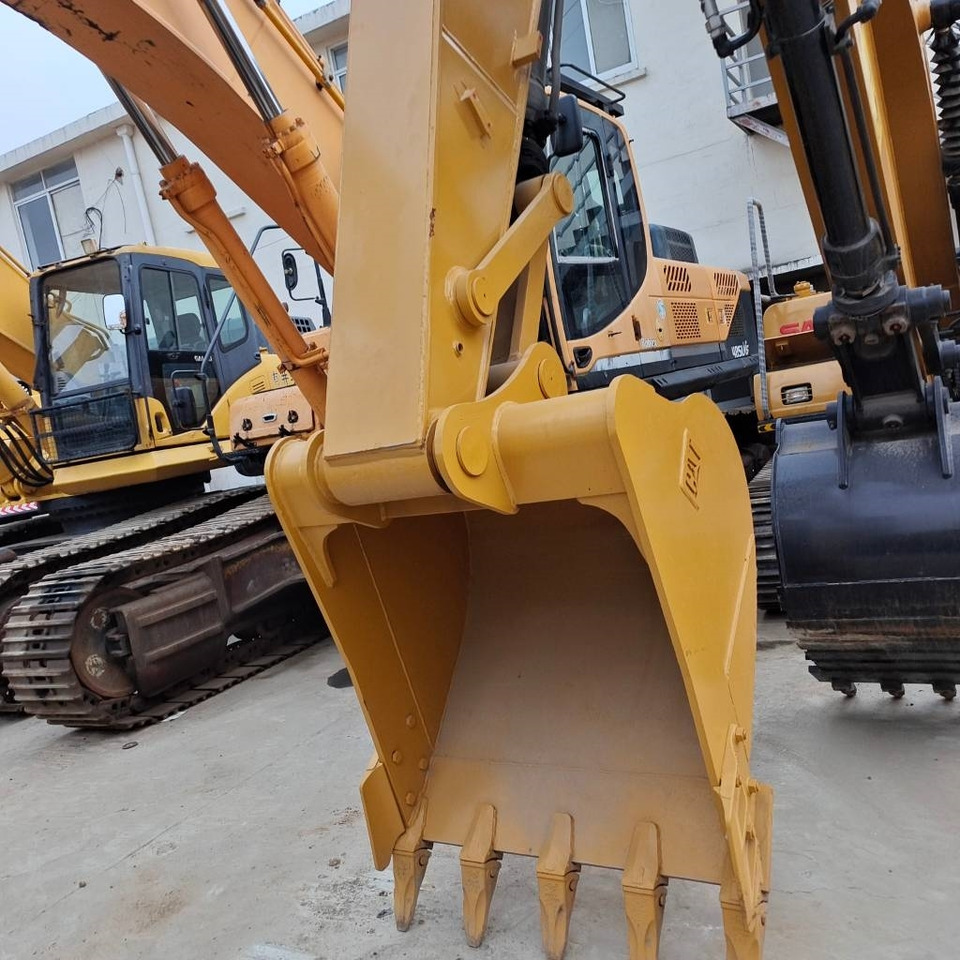 CAT 320 D2L - Crawler excavator: picture 3 CAT 320 D2L - Crawler excavator: picture 3