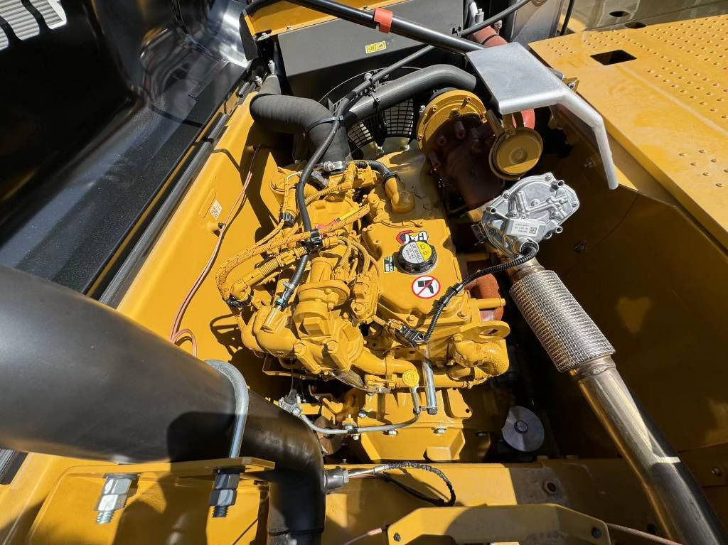 CAT 320GX - Crawler excavator: picture 2 CAT 320GX - Crawler excavator: picture 2