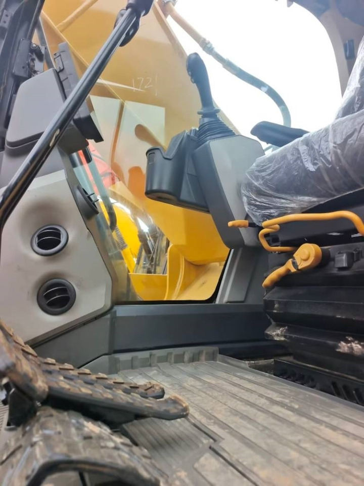 CAT 323 GC - Crawler excavator: picture 3 CAT 323 GC - Crawler excavator: picture 3