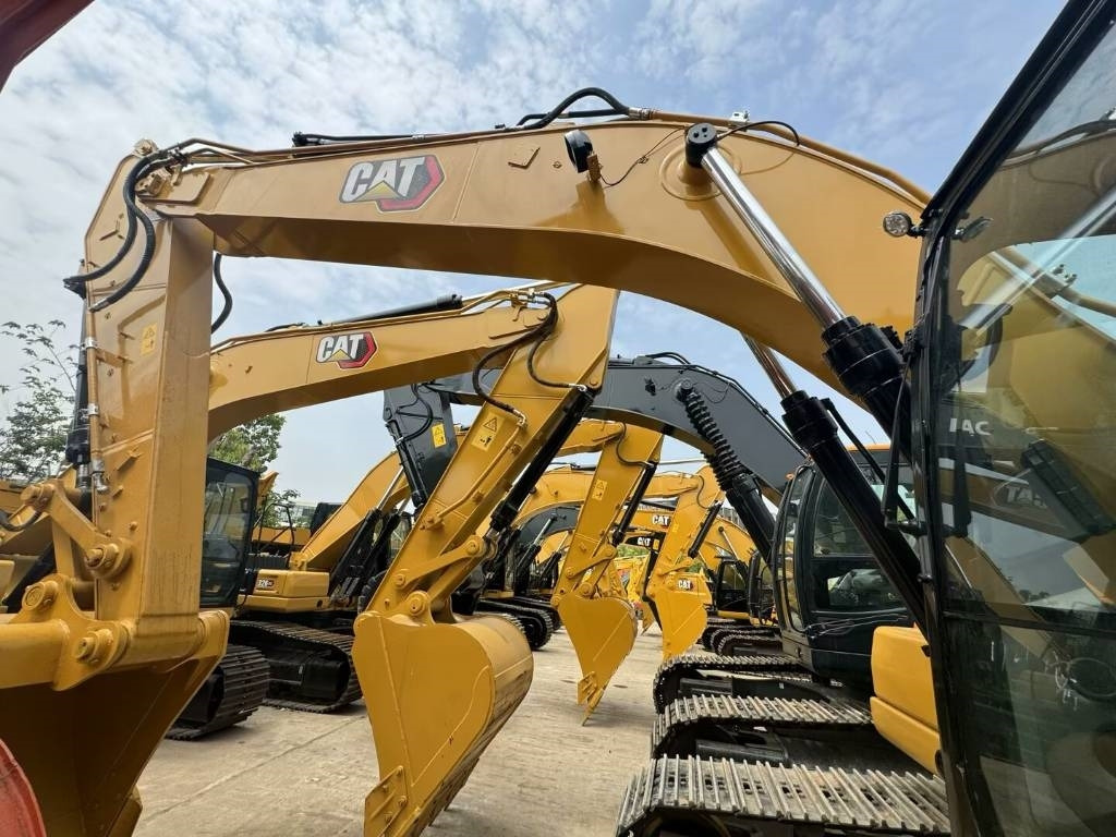 CAT 323GC - Crawler excavator: picture 3 CAT 323GC - Crawler excavator: picture 3