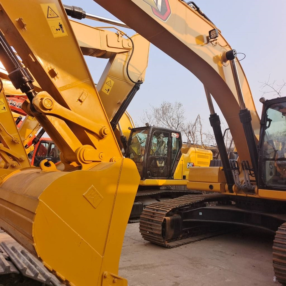 CAT 326 - Crawler excavator: picture 2 CAT 326 - Crawler excavator: picture 2