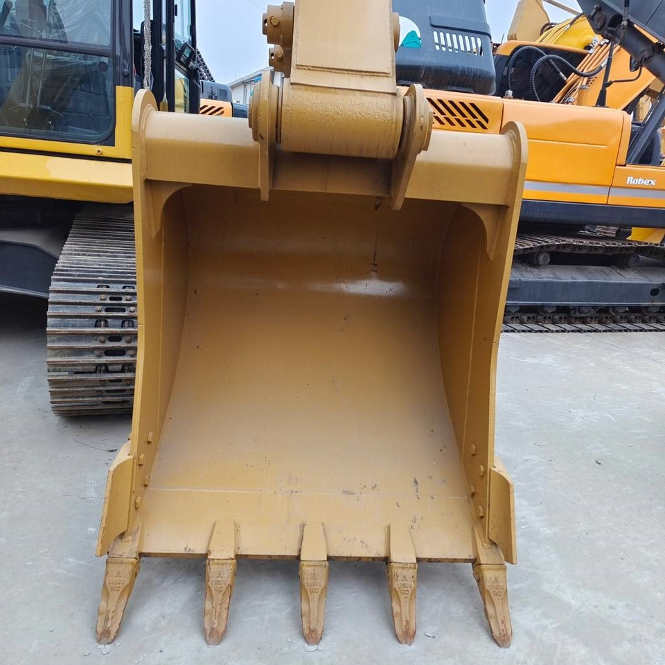 CAT 330 D L - Crawler excavator: picture 4 CAT 330 D L - Crawler excavator: picture 4