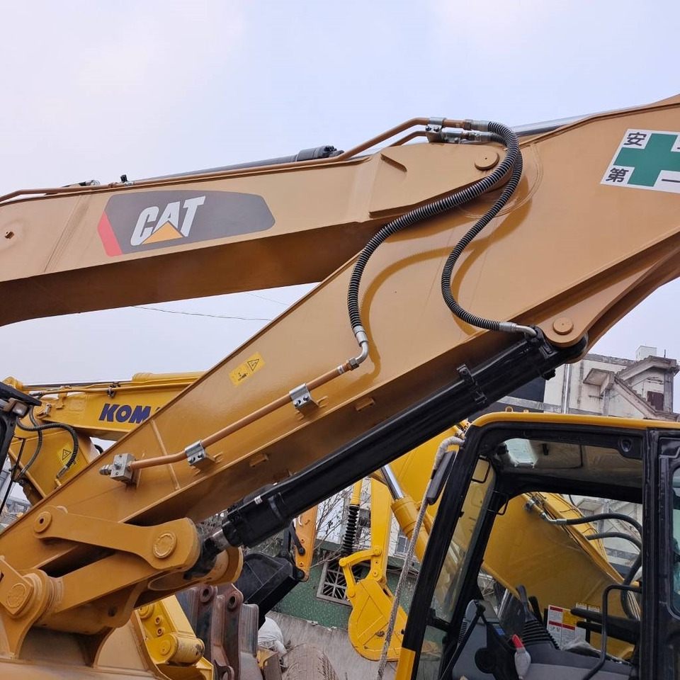 CAT 330 D L - Crawler excavator: picture 5 CAT 330 D L - Crawler excavator: picture 5