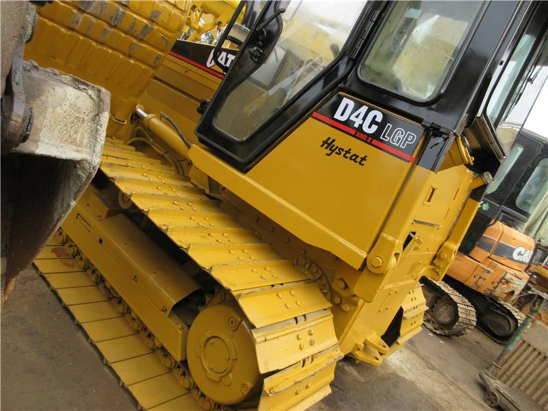 CAT D 4 C - Bulldozer: picture 1 CAT D 4 C - Bulldozer: picture 1