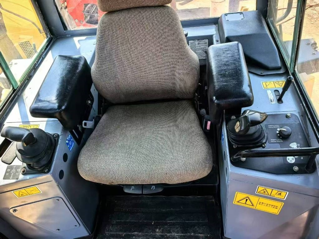 CAT D 6 K XLP - Bulldozer: picture 5 CAT D 6 K XLP - Bulldozer: picture 5