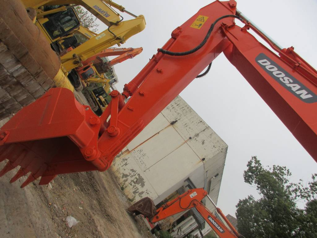 Doosan DH 150 LC-7 - Wheel excavator: picture 2 Doosan DH 150 LC-7 - Wheel excavator: picture 2