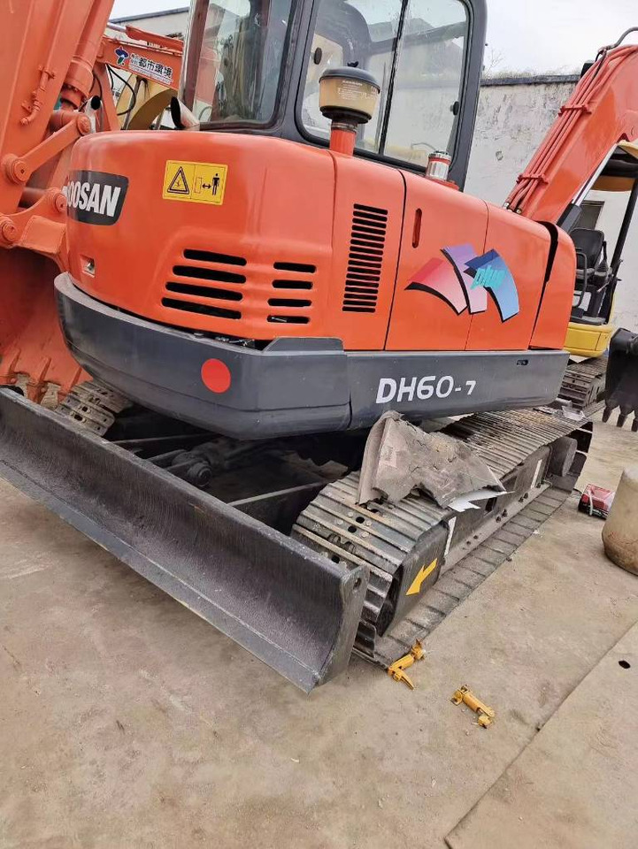 Doosan DH 60-7 - Mini excavator: picture 4 Doosan DH 60-7 - Mini excavator: picture 4