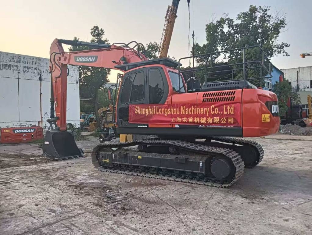 Doosan DX 225 LC-9C - Crawler excavator: picture 1 Doosan DX 225 LC-9C - Crawler excavator: picture 1