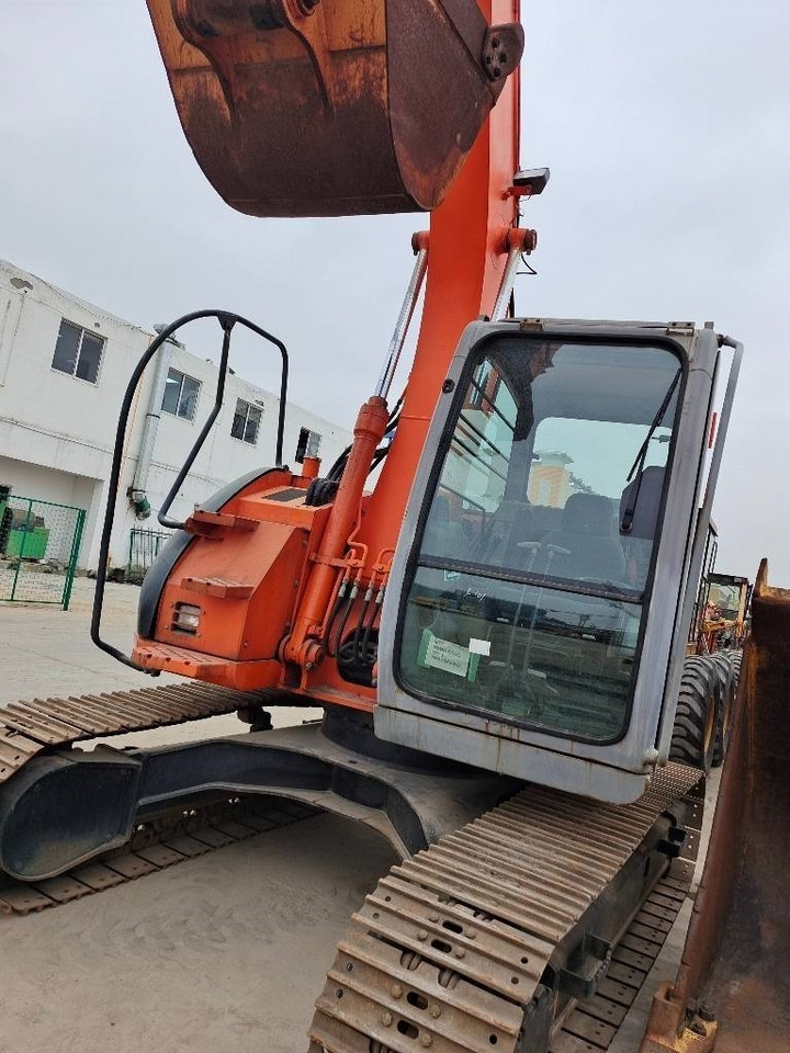 Hitachi ZX 135 US - Crawler excavator: picture 5 Hitachi ZX 135 US - Crawler excavator: picture 5