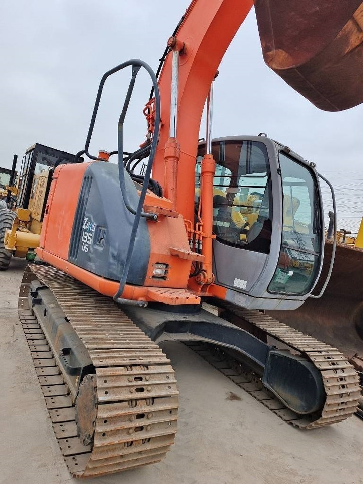 Hitachi ZX 135 US - Crawler excavator: picture 3 Hitachi ZX 135 US - Crawler excavator: picture 3