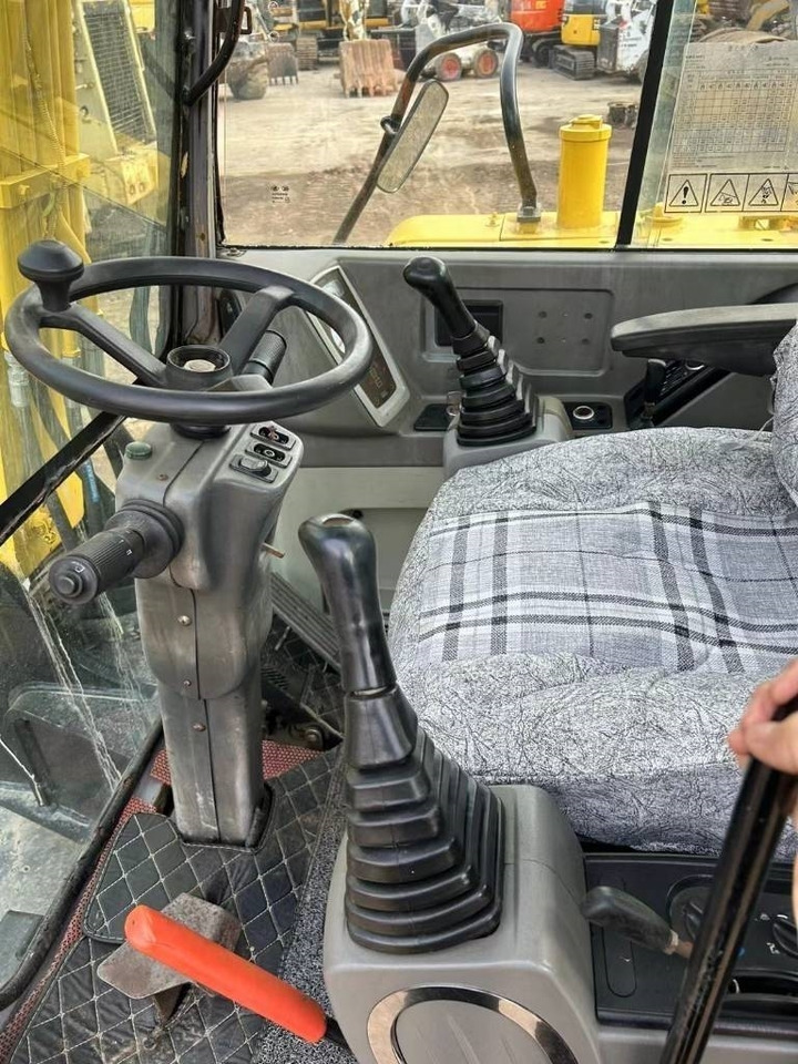 Hyundai 100% new Hyundai HW 60 ECO - Wheel excavator: picture 5 Hyundai 100% new Hyundai HW 60 ECO - Wheel excavator: picture 5