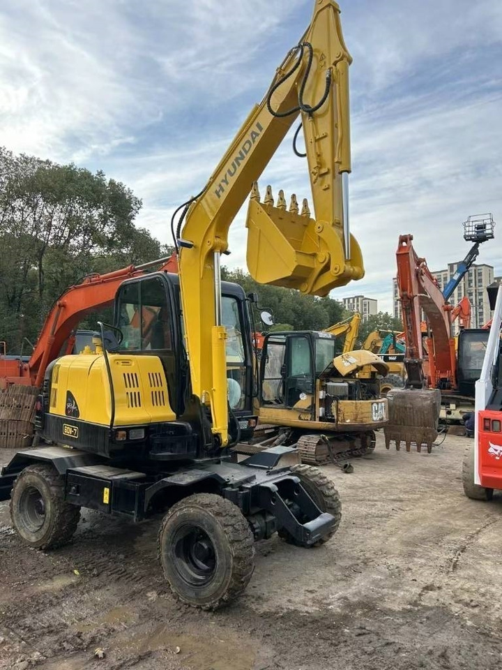 Hyundai 100% new Hyundai HW 60 ECO - Wheel excavator: picture 2 Hyundai 100% new Hyundai HW 60 ECO - Wheel excavator: picture 2