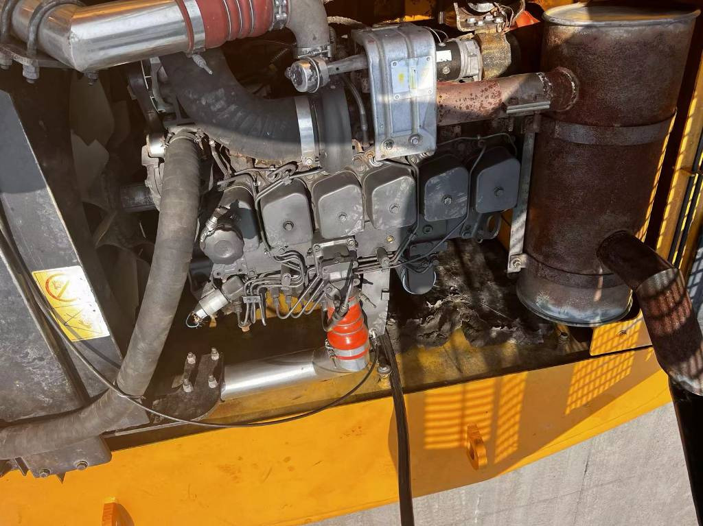 Hyundai 210W-7 - Wheel excavator: picture 3 Hyundai 210W-7 - Wheel excavator: picture 3