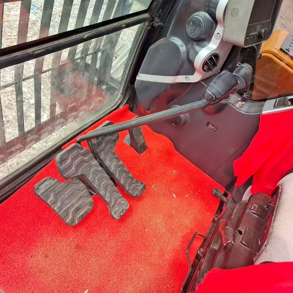 Hyundai 220 LC-9S - Crawler excavator: picture 5 Hyundai 220 LC-9S - Crawler excavator: picture 5