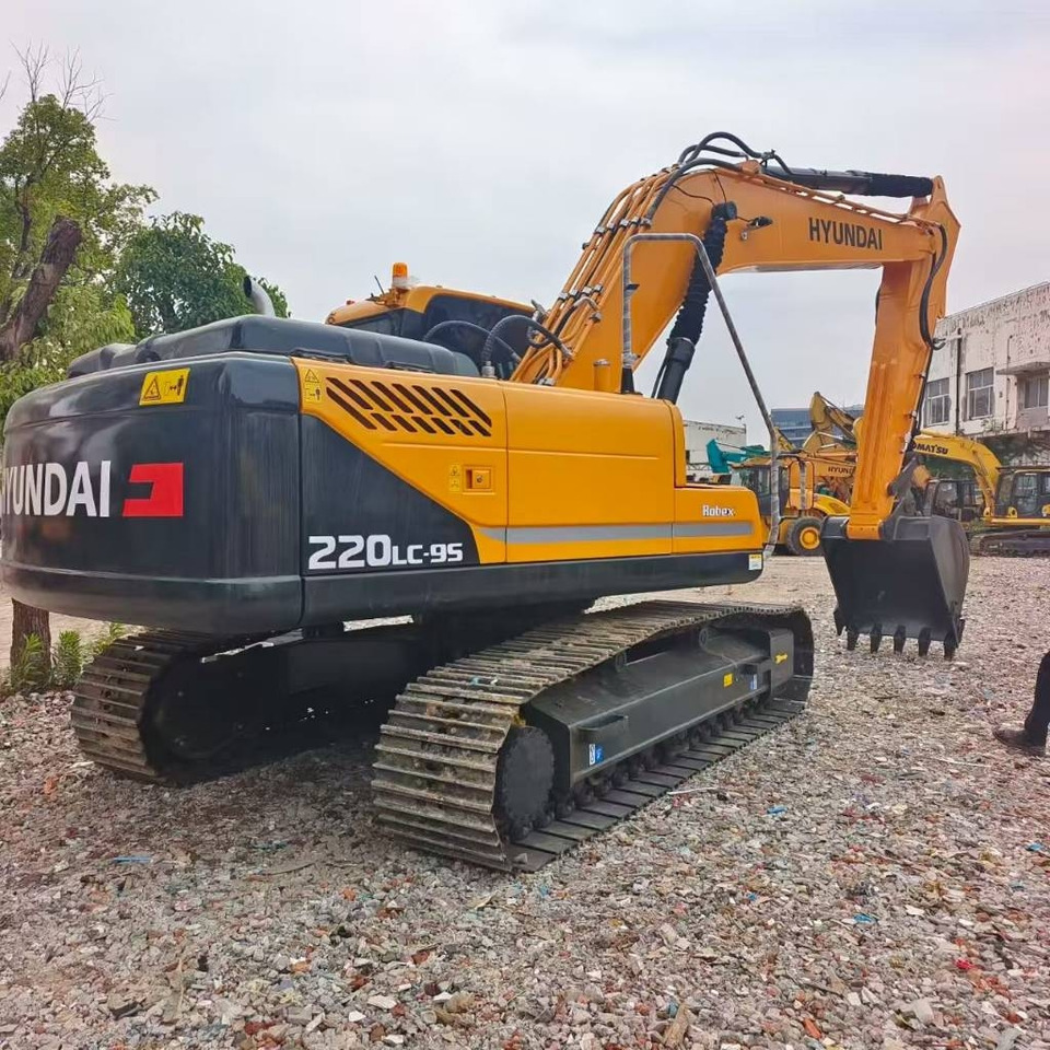 Hyundai 220 LC-9S - Crawler excavator: picture 1 Hyundai 220 LC-9S - Crawler excavator: picture 1
