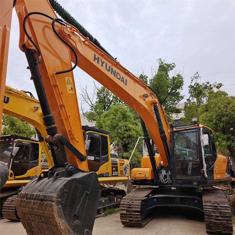 Hyundai 220LC -9S - Crawler excavator: picture 1 Hyundai 220LC -9S - Crawler excavator: picture 1