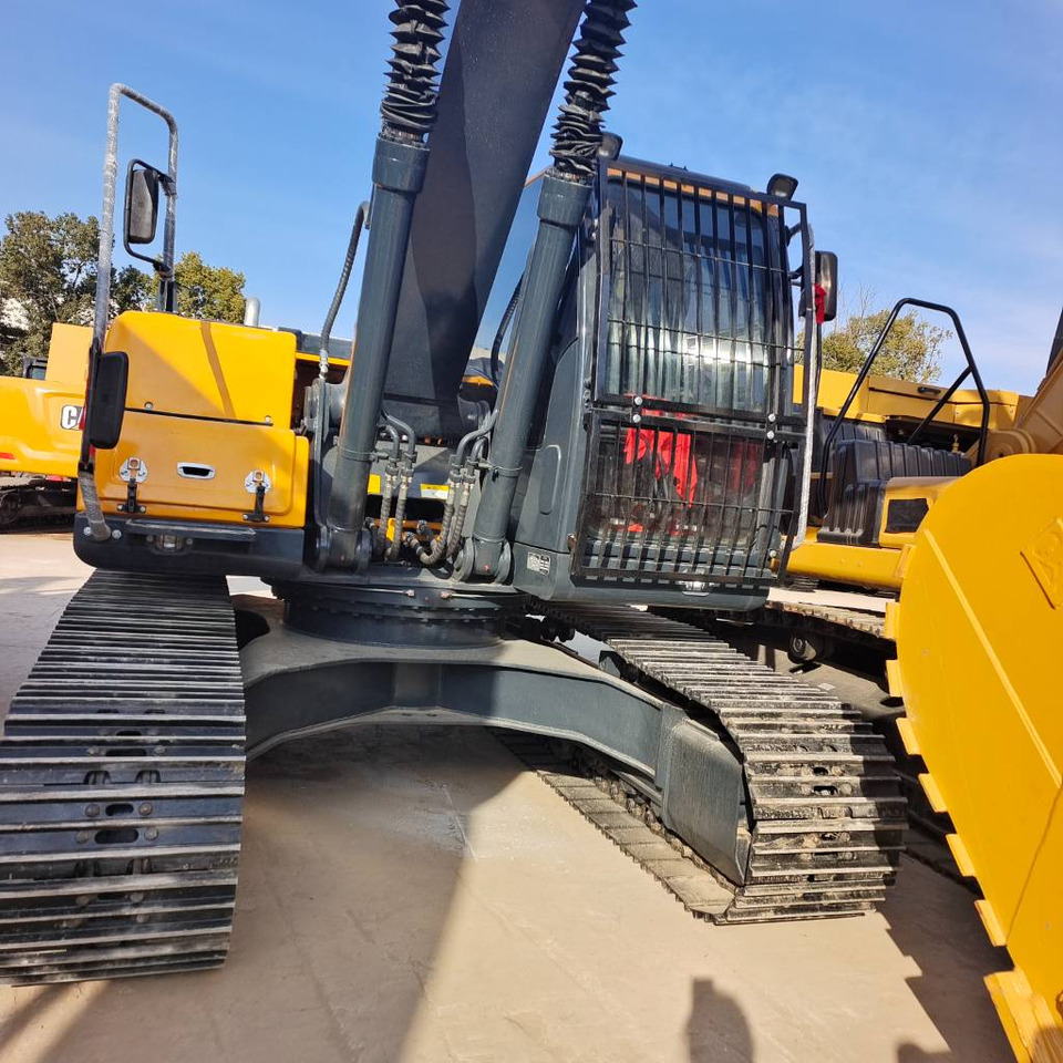 Hyundai 220LC-9S - Crawler excavator: picture 5 Hyundai 220LC-9S - Crawler excavator: picture 5