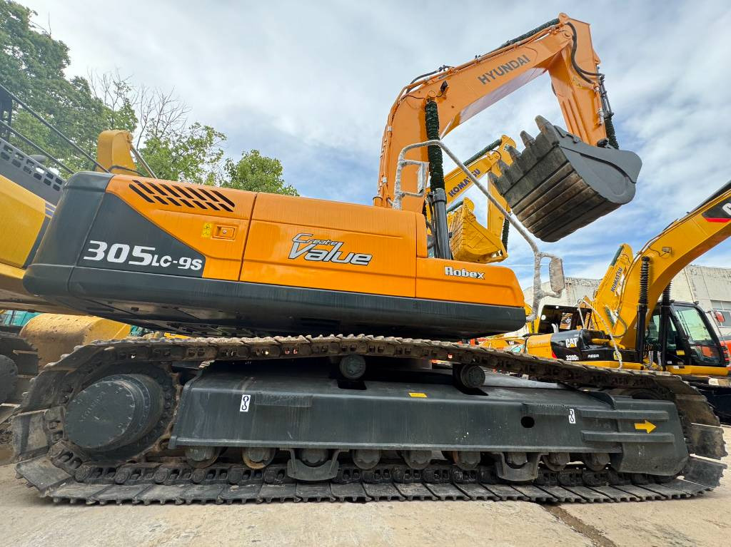 Hyundai 305LC-9S - Crawler excavator: picture 3 Hyundai 305LC-9S - Crawler excavator: picture 3