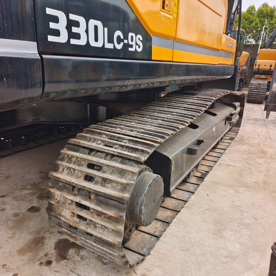 Hyundai 330LC-9T - Crawler excavator: picture 5 Hyundai 330LC-9T - Crawler excavator: picture 5