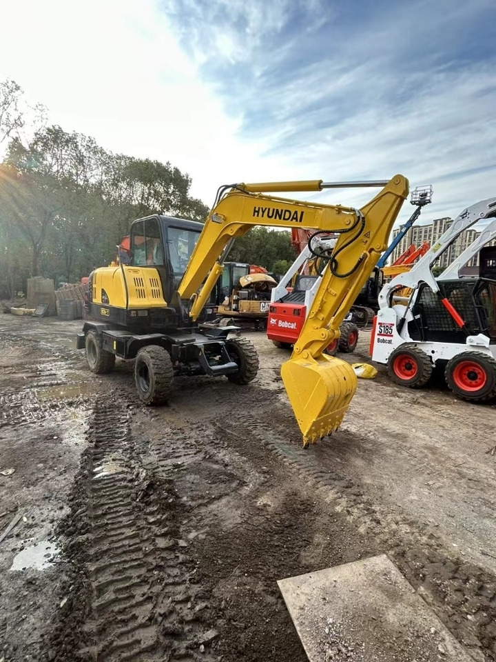 Hyundai 60 W-7 - Wheel excavator: picture 3 Hyundai 60 W-7 - Wheel excavator: picture 3