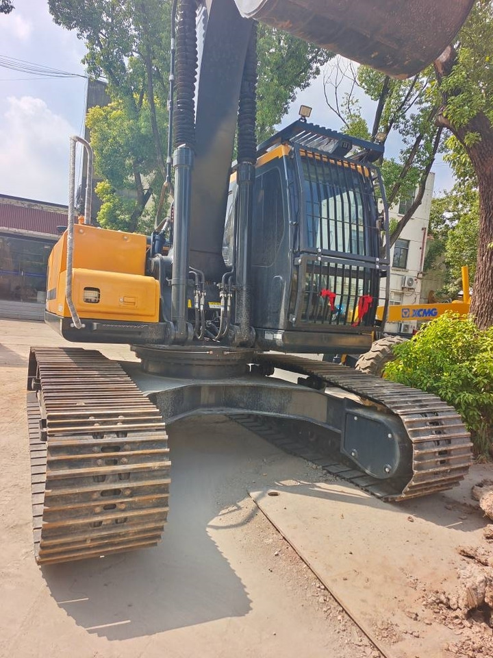 Hyundai HX 220 HD - Crawler excavator: picture 3 Hyundai HX 220 HD - Crawler excavator: picture 3