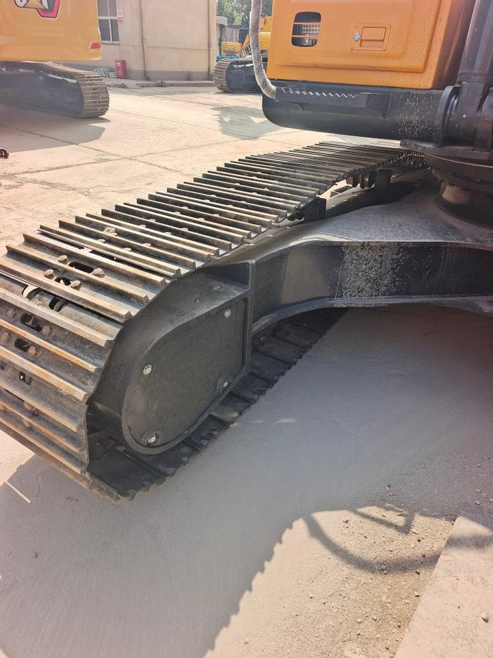 Hyundai HX 220 HD - Crawler excavator: picture 4 Hyundai HX 220 HD - Crawler excavator: picture 4