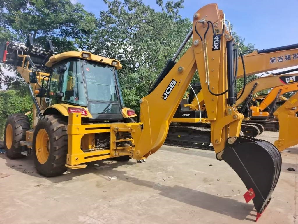 JCB 4 CX - Backhoe loader: picture 4 JCB 4 CX - Backhoe loader: picture 4