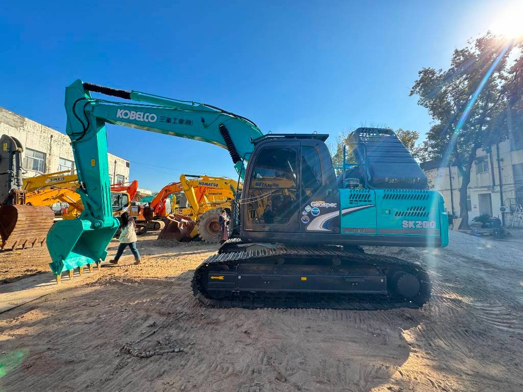 Kobelco SK 200-8 - Crawler excavator: picture 3 Kobelco SK 200-8 - Crawler excavator: picture 3