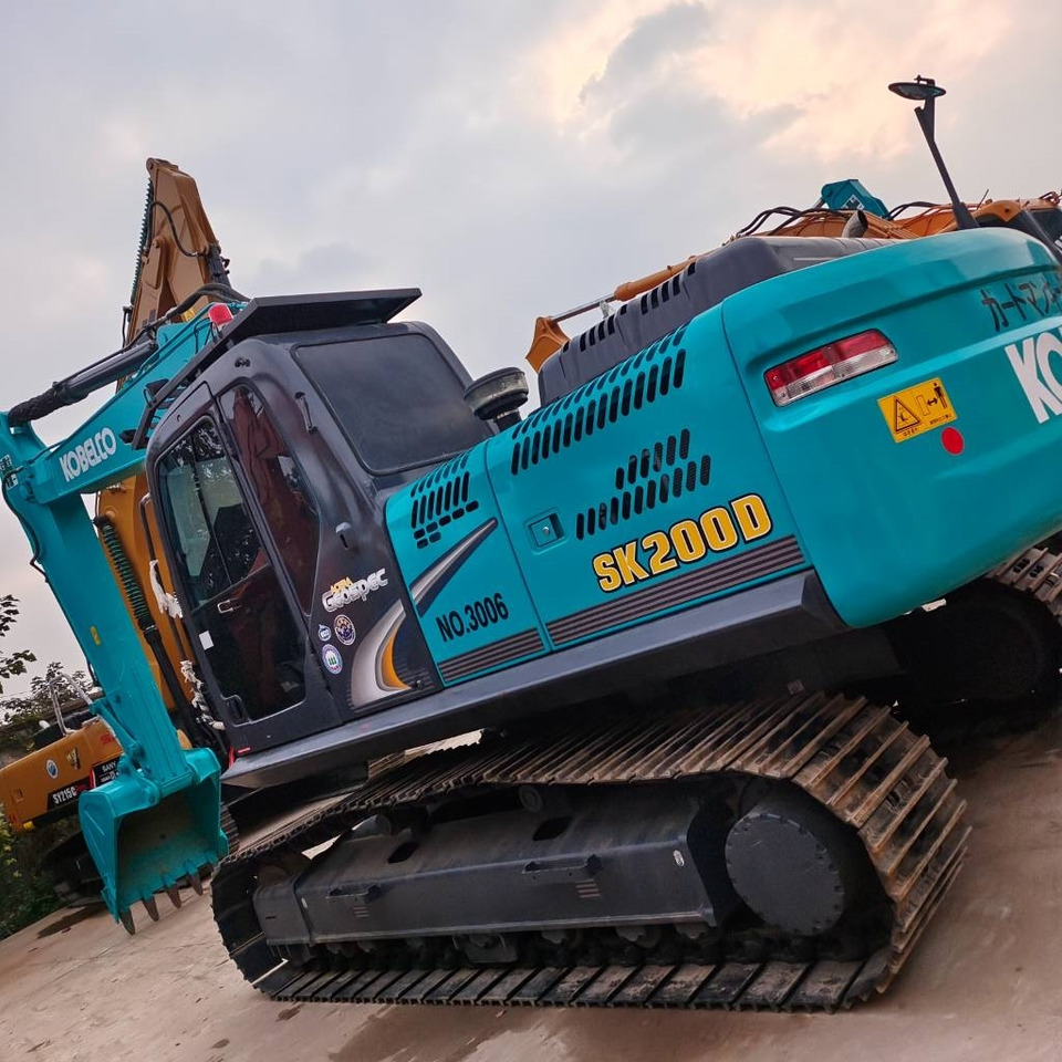Kobelco SK 200 - Crawler excavator: picture 2 Kobelco SK 200 - Crawler excavator: picture 2