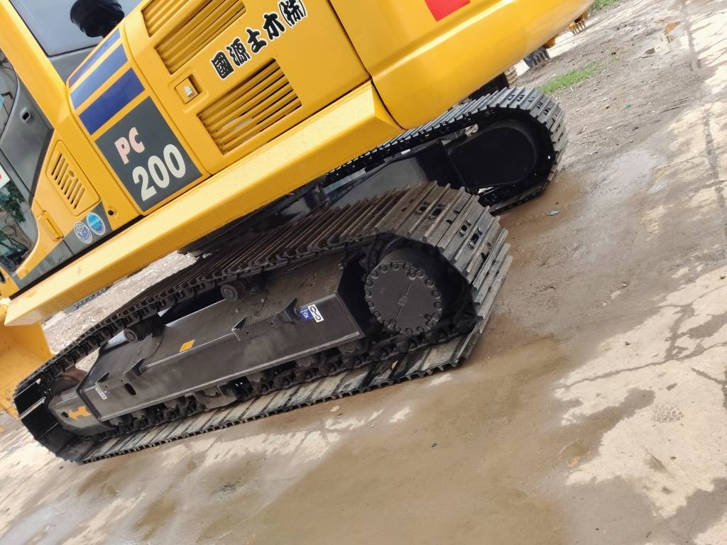 Komatsu PC 200-8,BIGGEST SUPPLIER - Crawler excavator: picture 1 Komatsu PC 200-8,BIGGEST SUPPLIER - Crawler excavator: picture 1