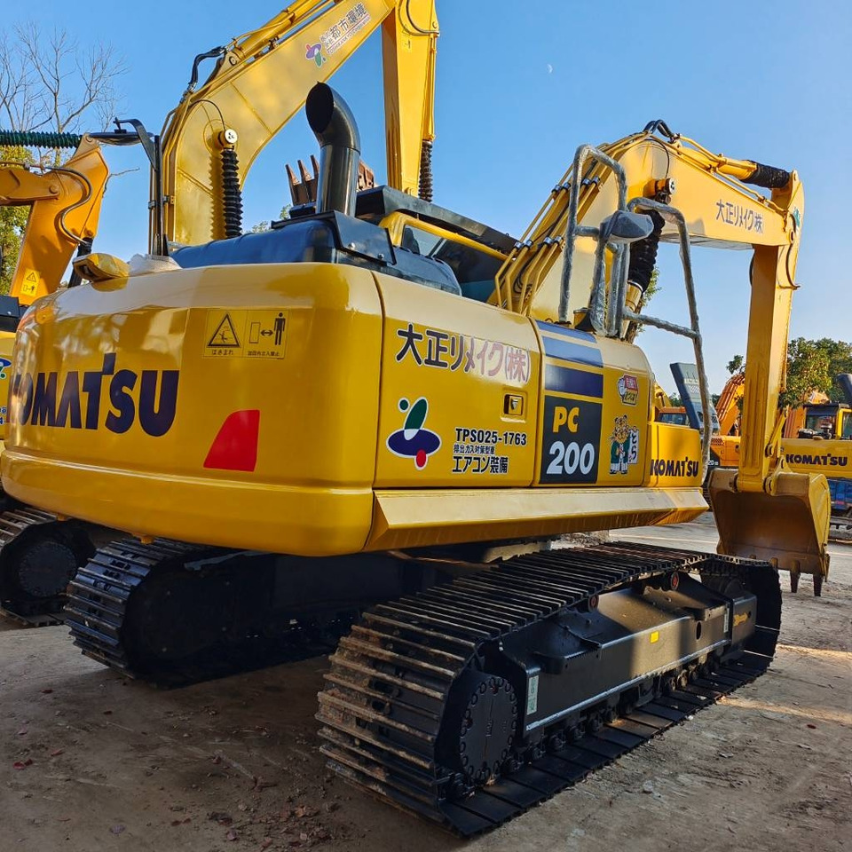 Komatsu PC 200-8 - Crawler excavator: picture 1 Komatsu PC 200-8 - Crawler excavator: picture 1