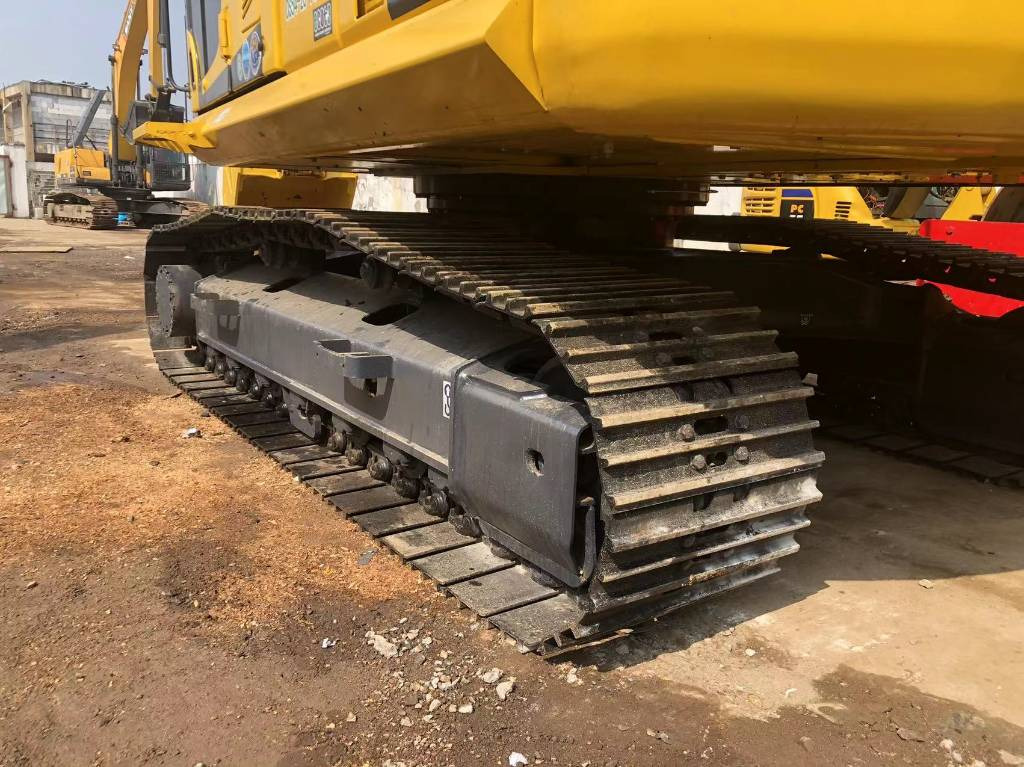Komatsu PC 220-8 - Crawler excavator: picture 3 Komatsu PC 220-8 - Crawler excavator: picture 3