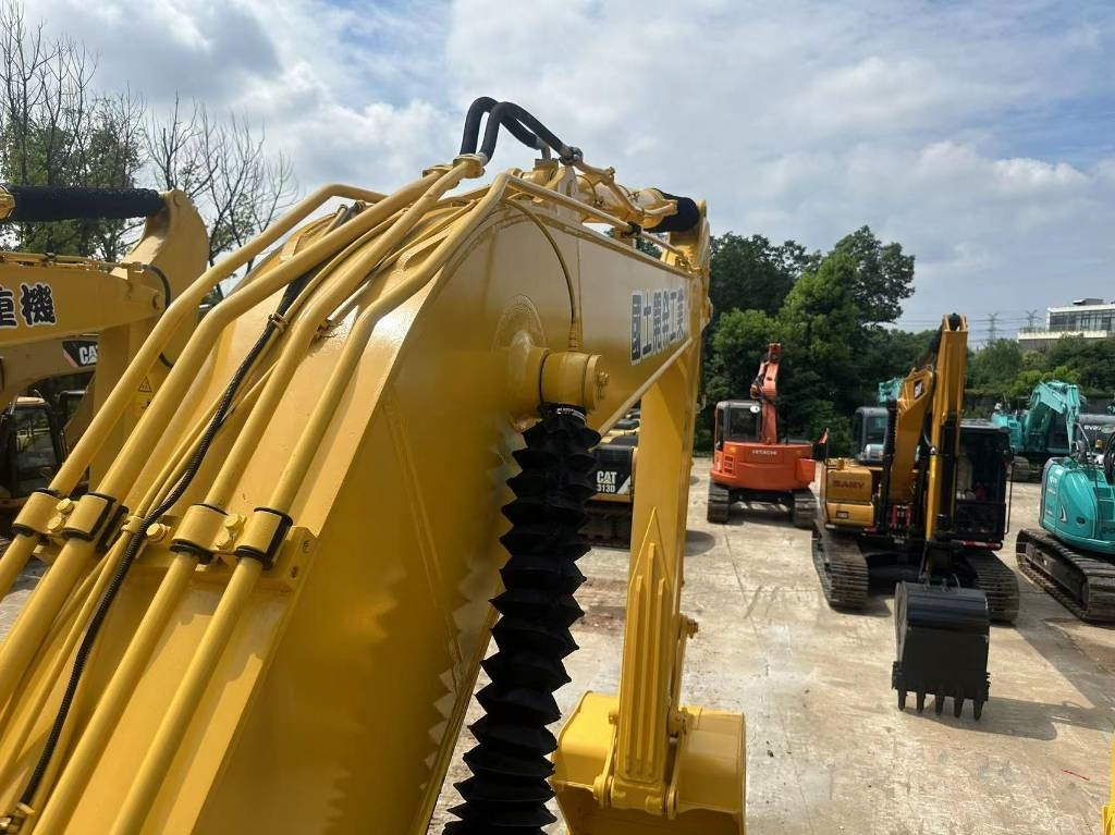 Komatsu PC 220-8 - Crawler excavator: picture 4 Komatsu PC 220-8 - Crawler excavator: picture 4