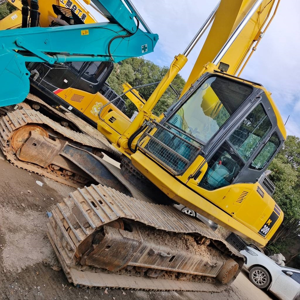 Komatsu PC 300 - Crawler excavator: picture 4 Komatsu PC 300 - Crawler excavator: picture 4
